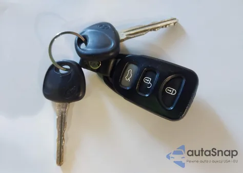 2009 Hyundai Sonata Limited из США, поврежденный, VIN 5NPEU46C09H490202